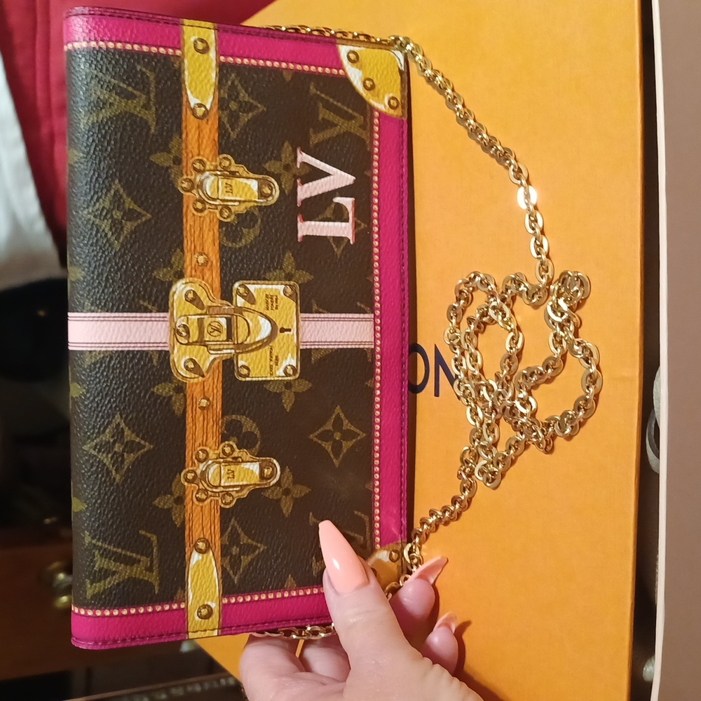 Louis vuttion crossbody
